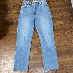 》NEW High Rise Straight Leg Light Blue Jeans